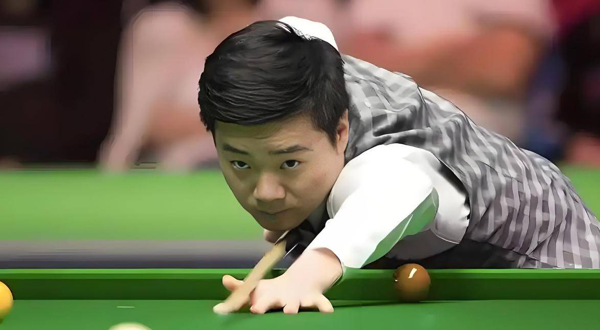 晋级斯佳辉翻盘失败丁俊晖首战！斯诺克两席8强确定！塞尔比小丑(图3)